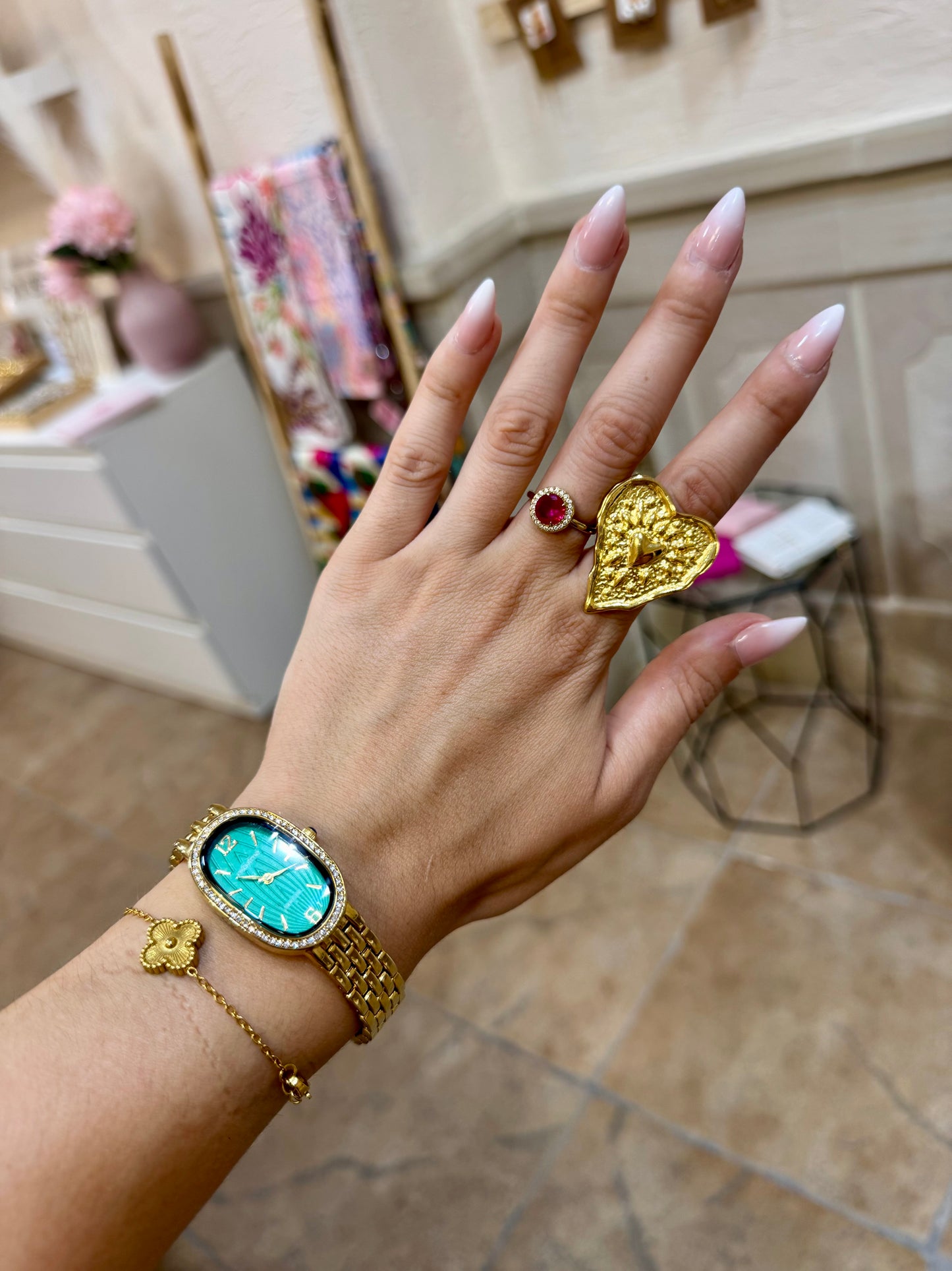 Anillo cora
