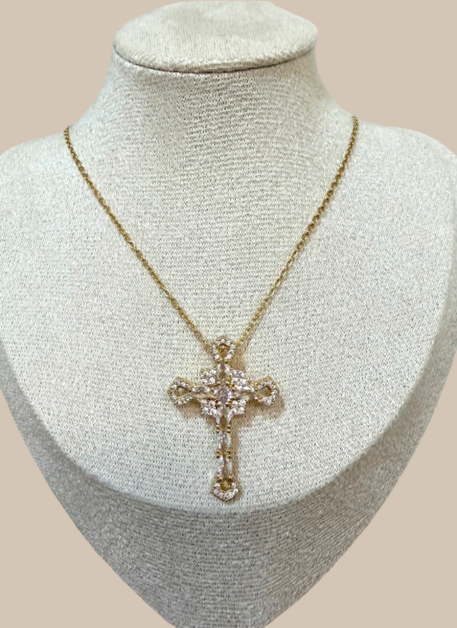 Collar cruz moisanita
