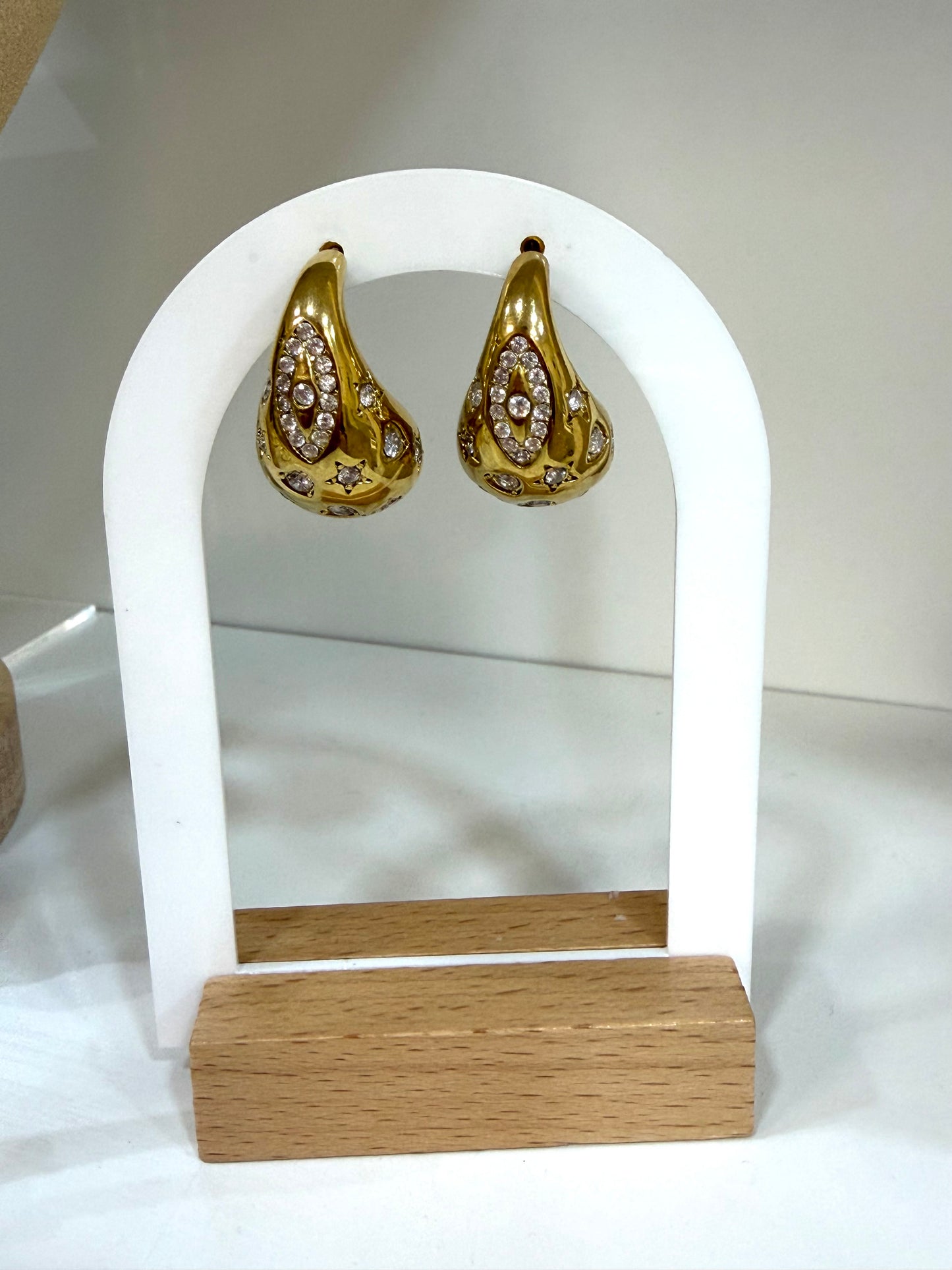 Pendientes gota grabados