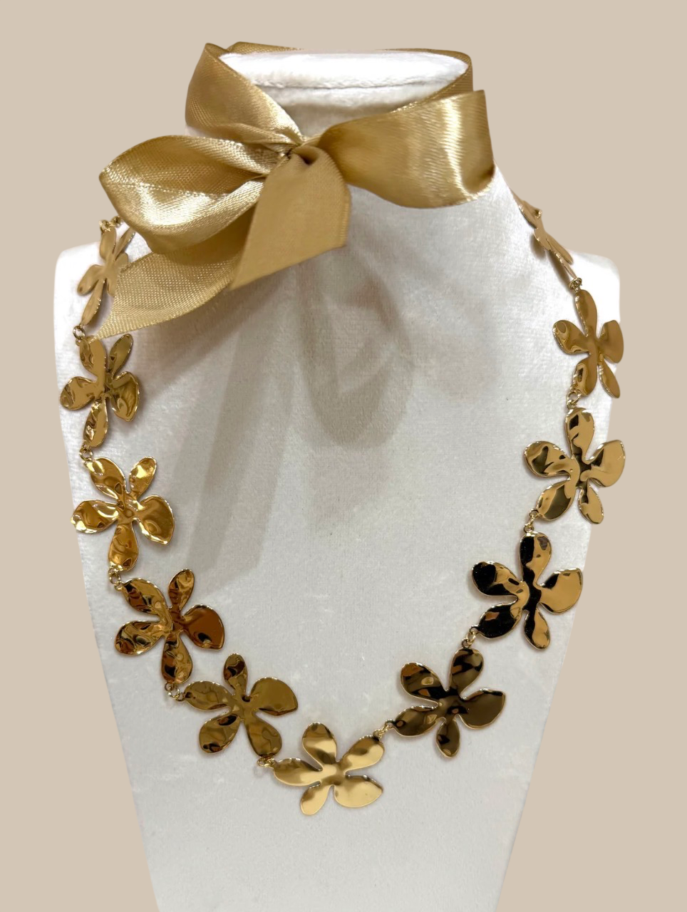 Collar Lanue