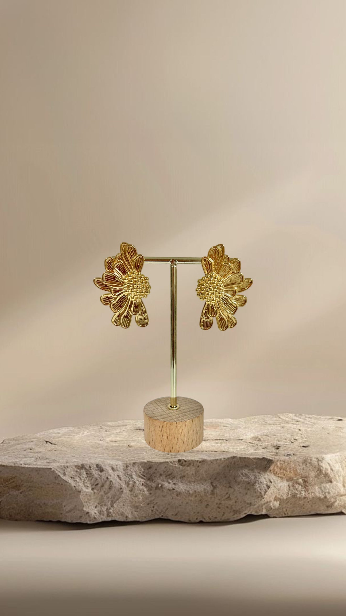 Pendientes media flor