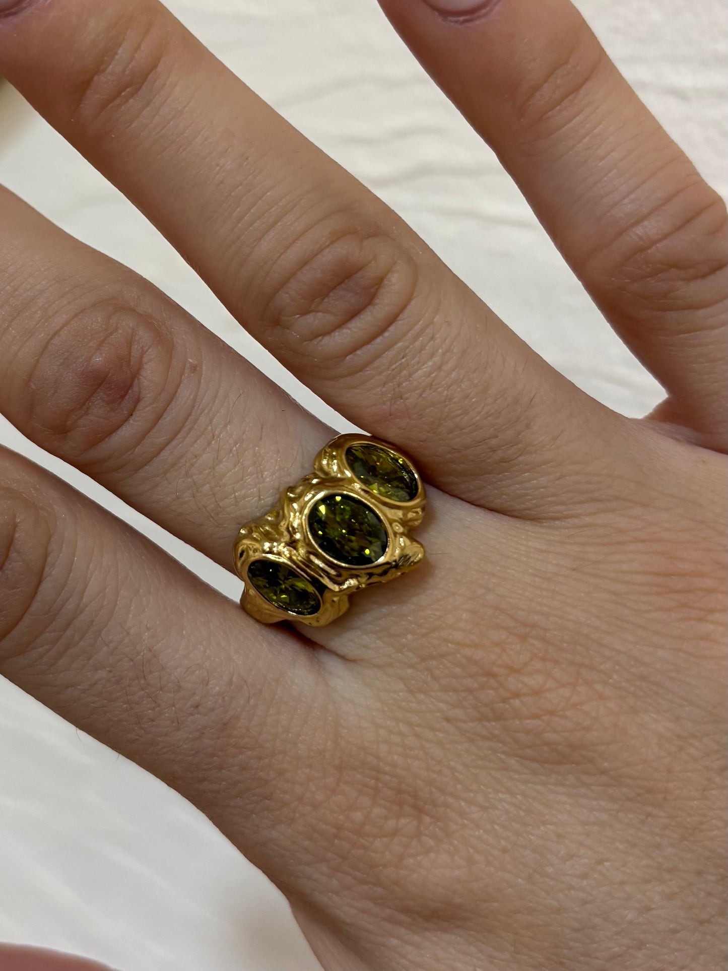 Anillo Senia esmeralda