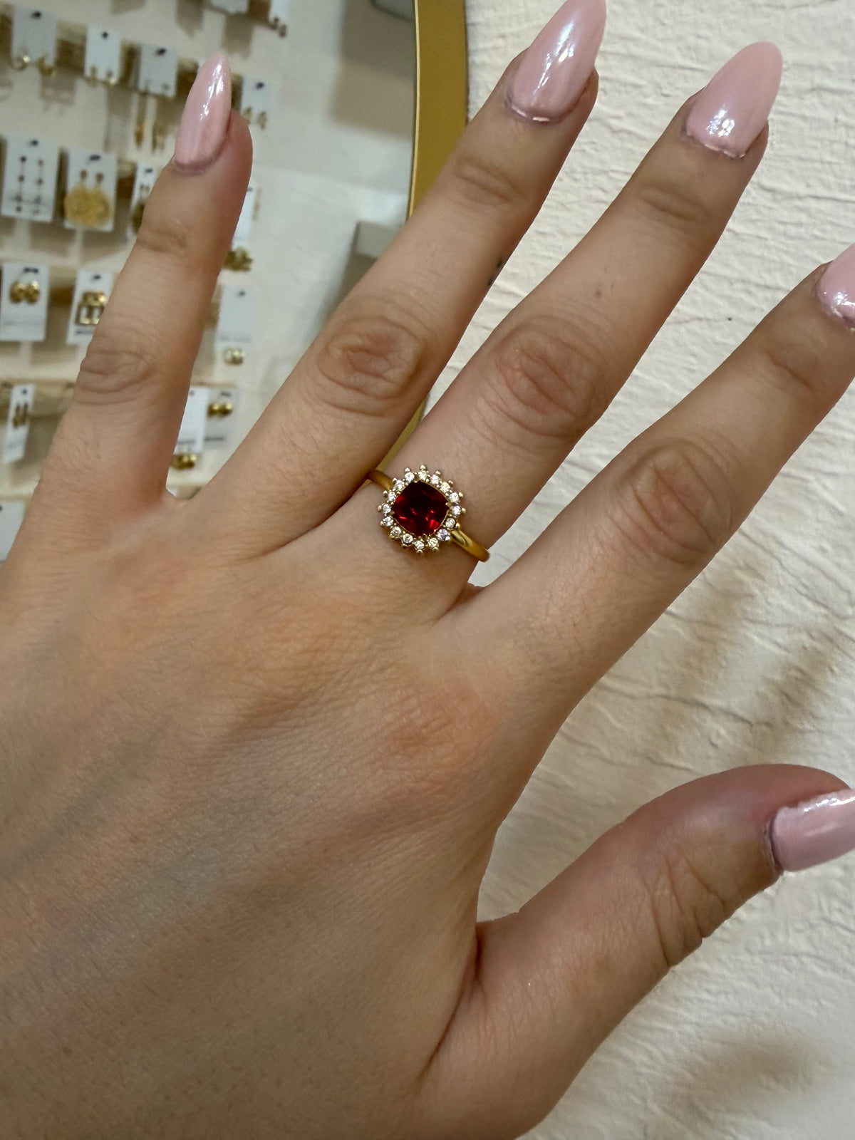 Anillo Rubí cuadrado