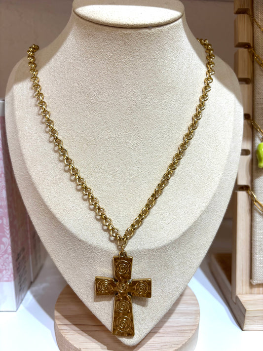 Collar cruz