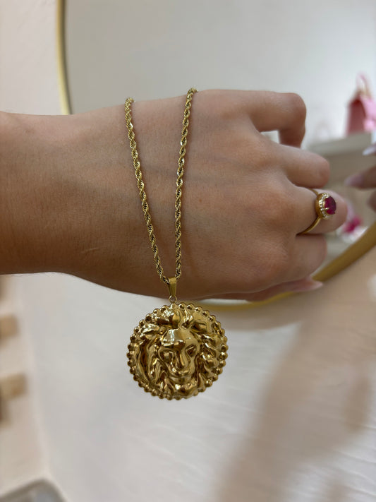 Cadena estilo Versace