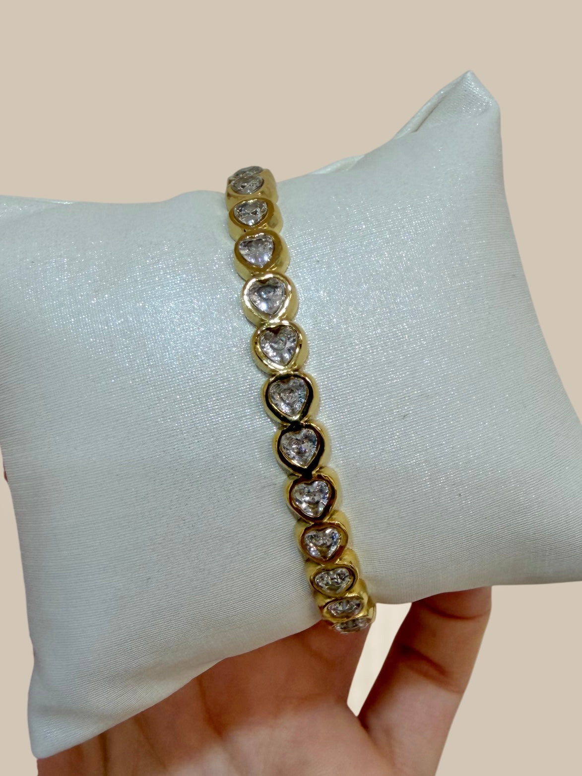 Brazalete Corazones cristalinos