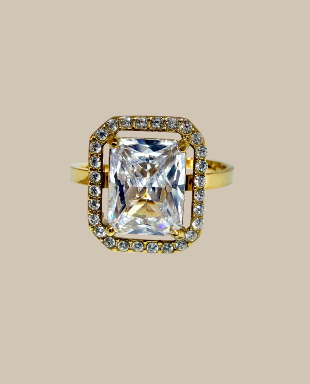 Anillo Cristalina