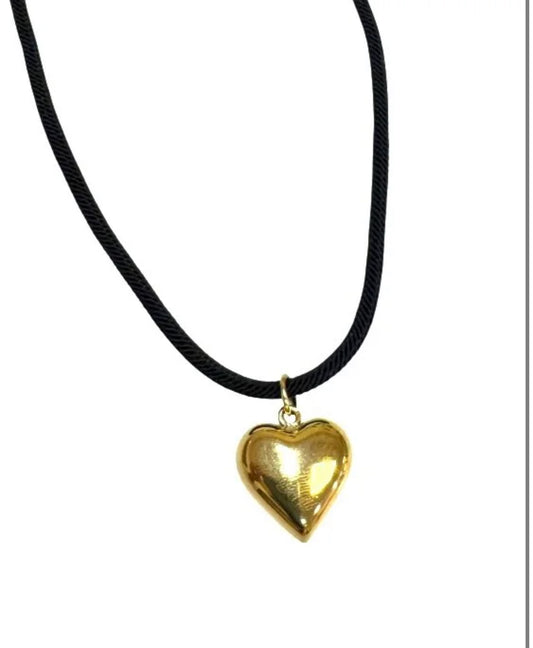 Collar cuerda corazón