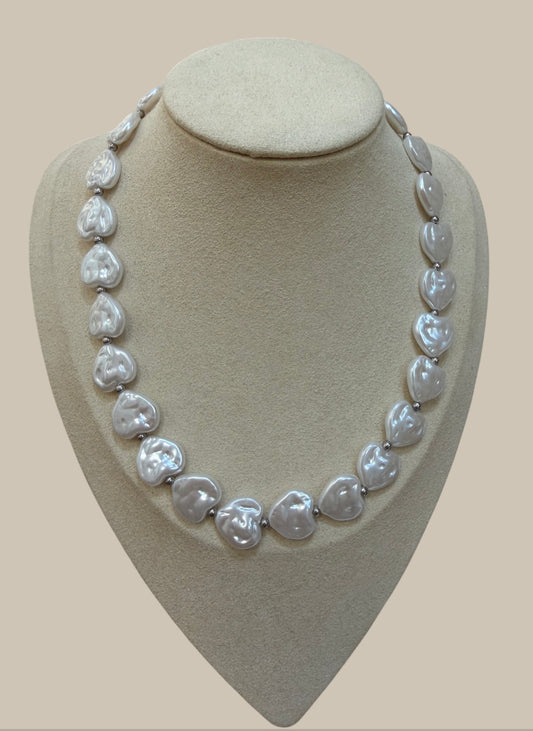 Collar corazones nácar